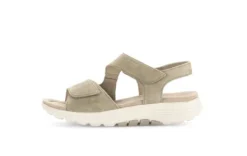 Rolling Soft Green Suede Sandal|8681511