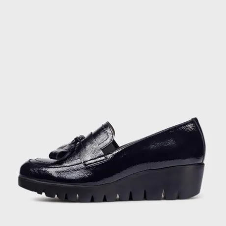 Wonders C33342NAV- Slip On.